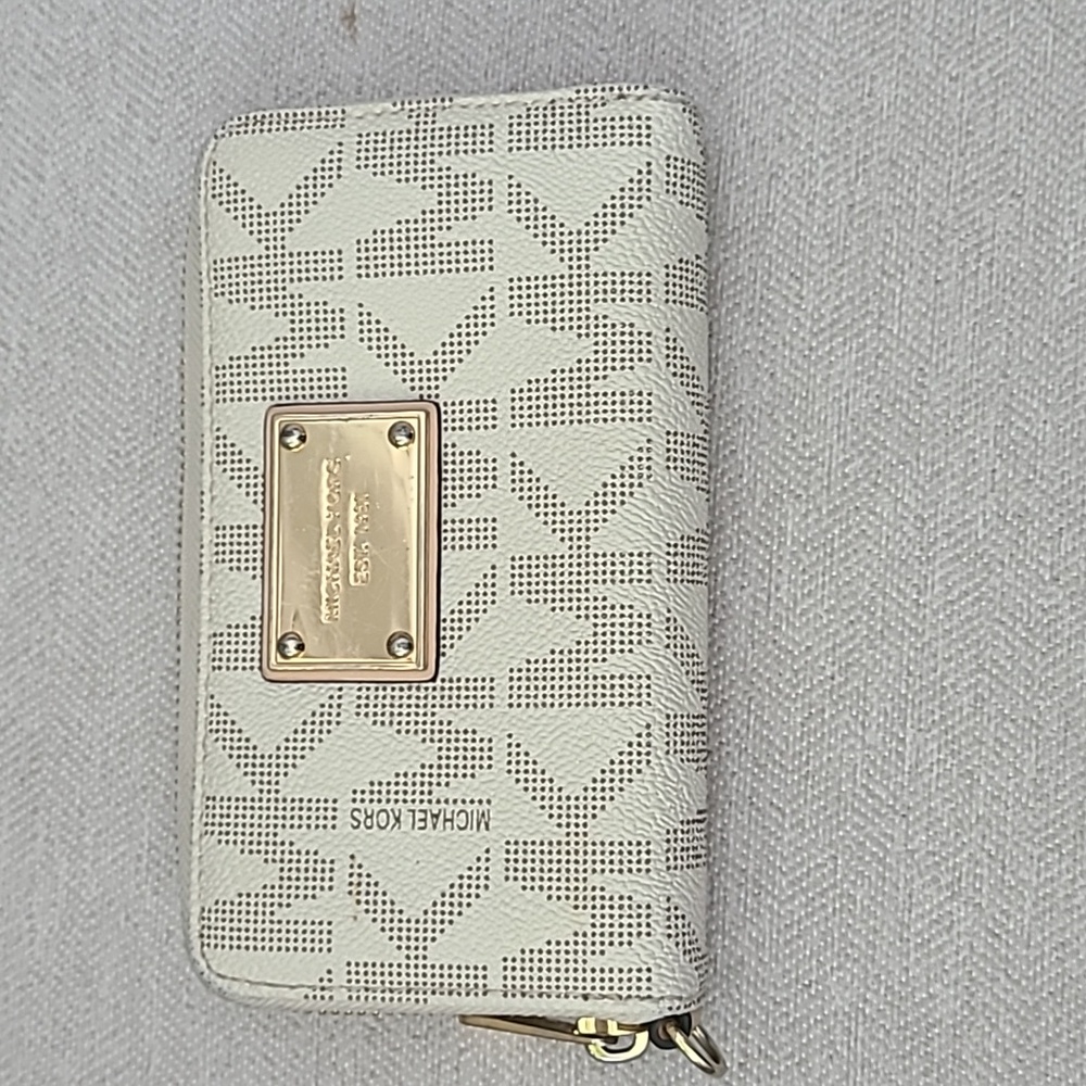 Michael Kors White and Gold Wallet with Signature MK Monogram